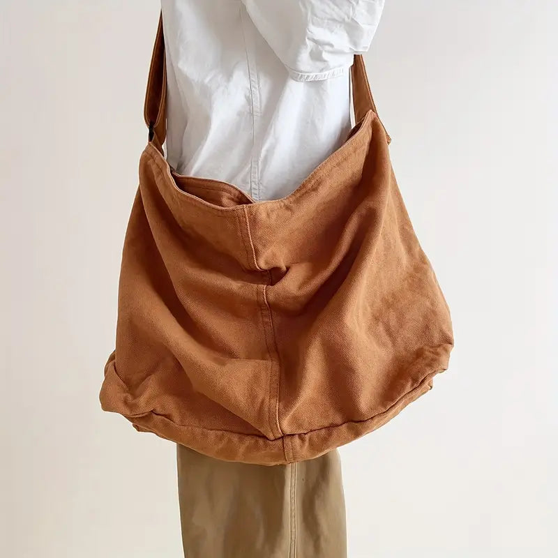 VIVIANE Lużna damska materiałowa torba na ramię - worek crossbody camel